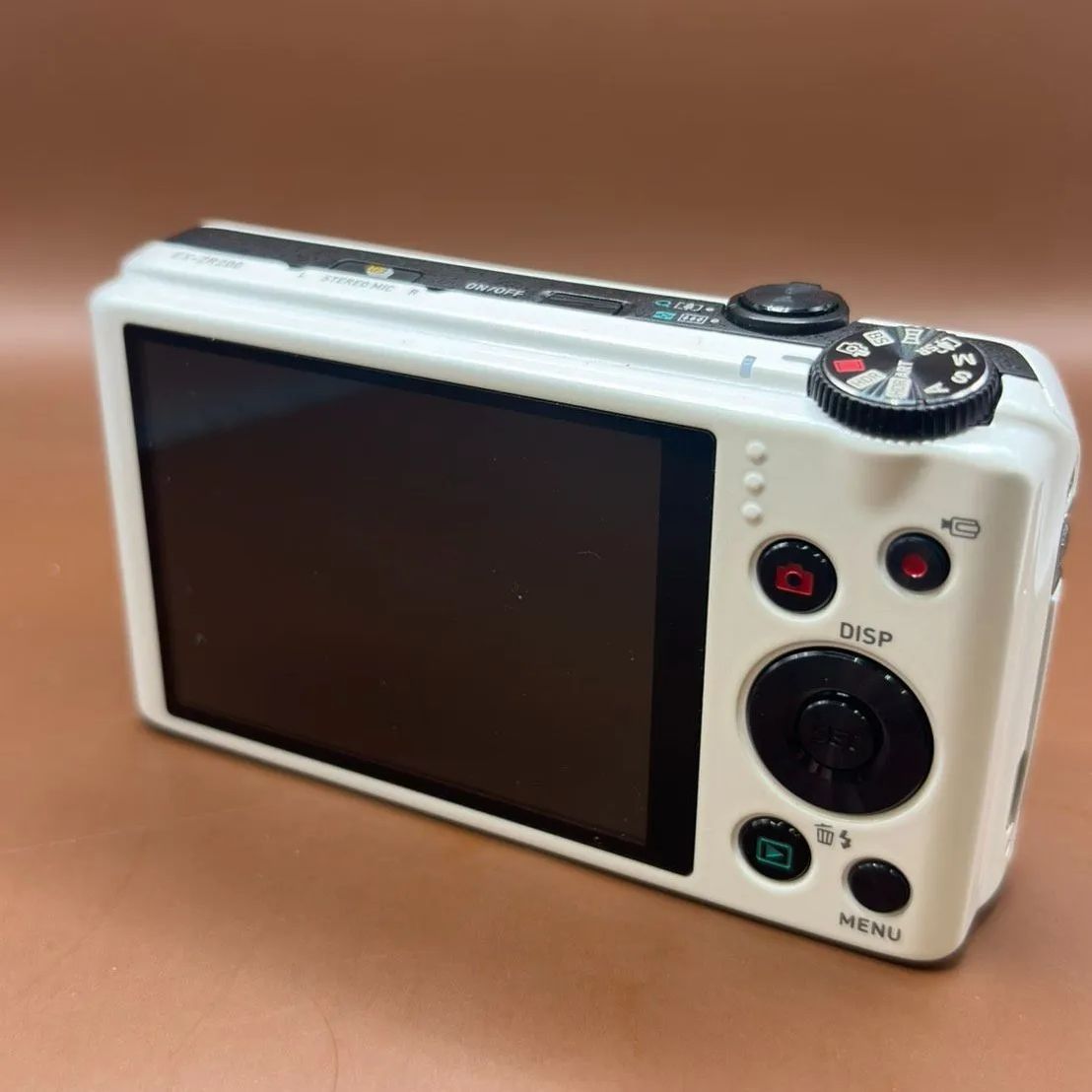 ◎ CASIO デジタルカメラ EXILIM ホワイト EX-ZR200 12.5 カシオ