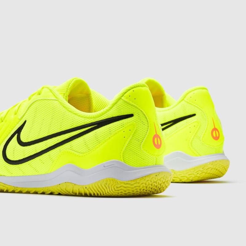 送料無料・匿名配送】Nike ナイキ フットサルシューズ Nike Tiempo