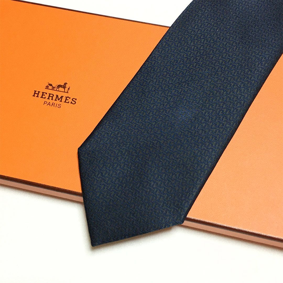 HERMES 未使用級 エルメス HERMES ネクタイ シルク ブラック 総柄 H柄