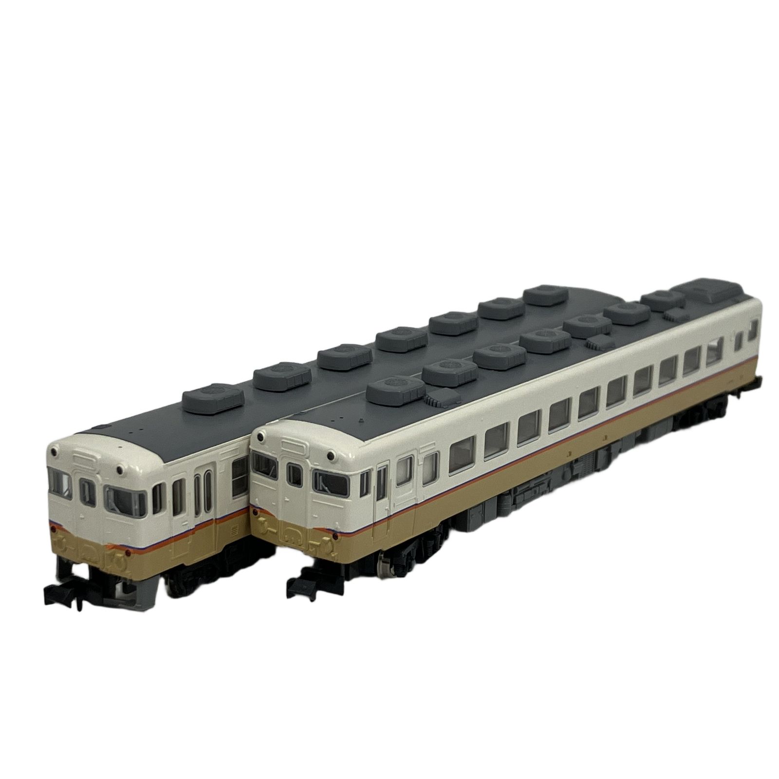 KATO 10-318キハ58/65 （JR九州急行色） KATO 10-318 キハ58/65 急行ディーゼルカー JR九州急行色 4両セット N