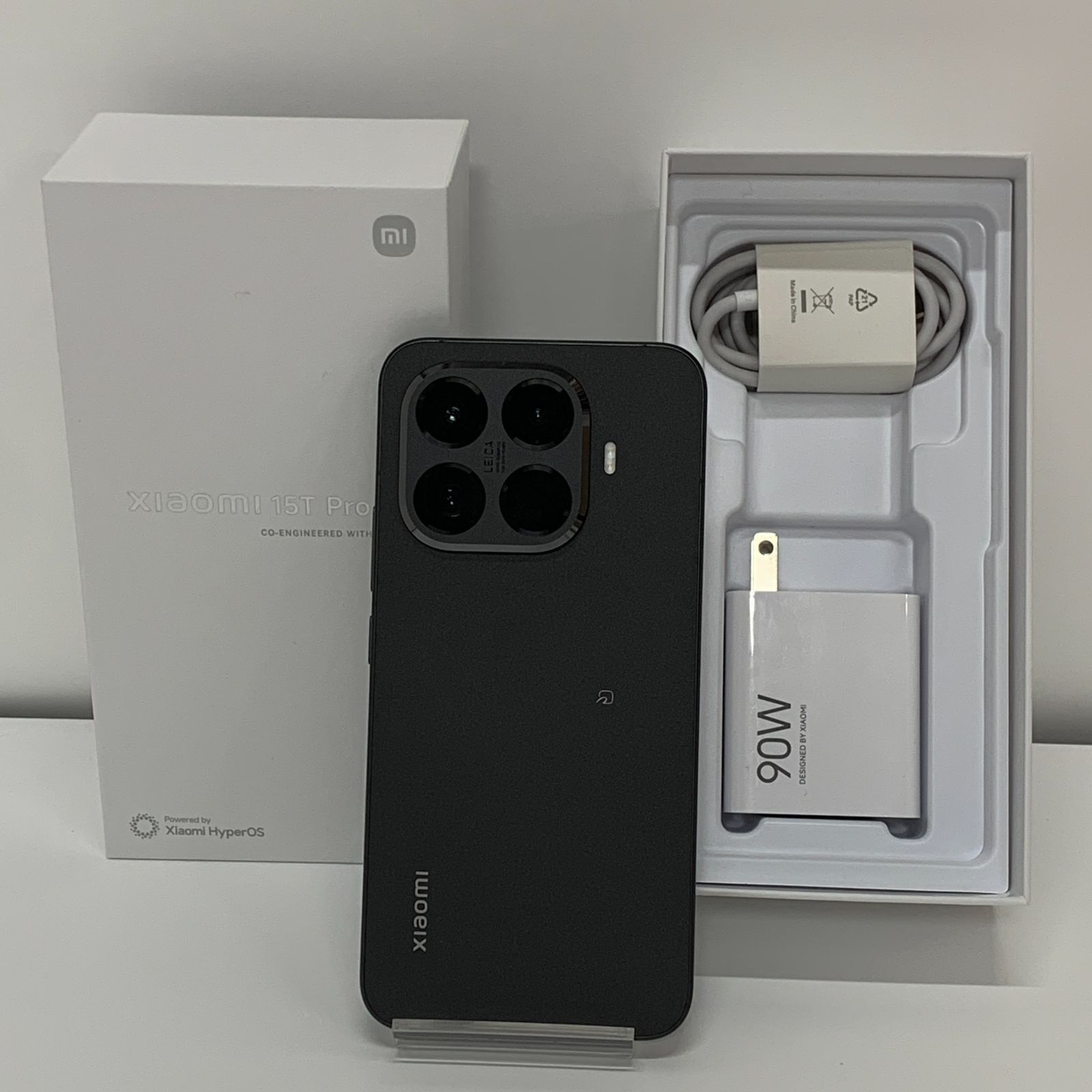 Xiaomi 15T Pro 256GB ブラック SIMフリー SIMロック解除済み No.F394