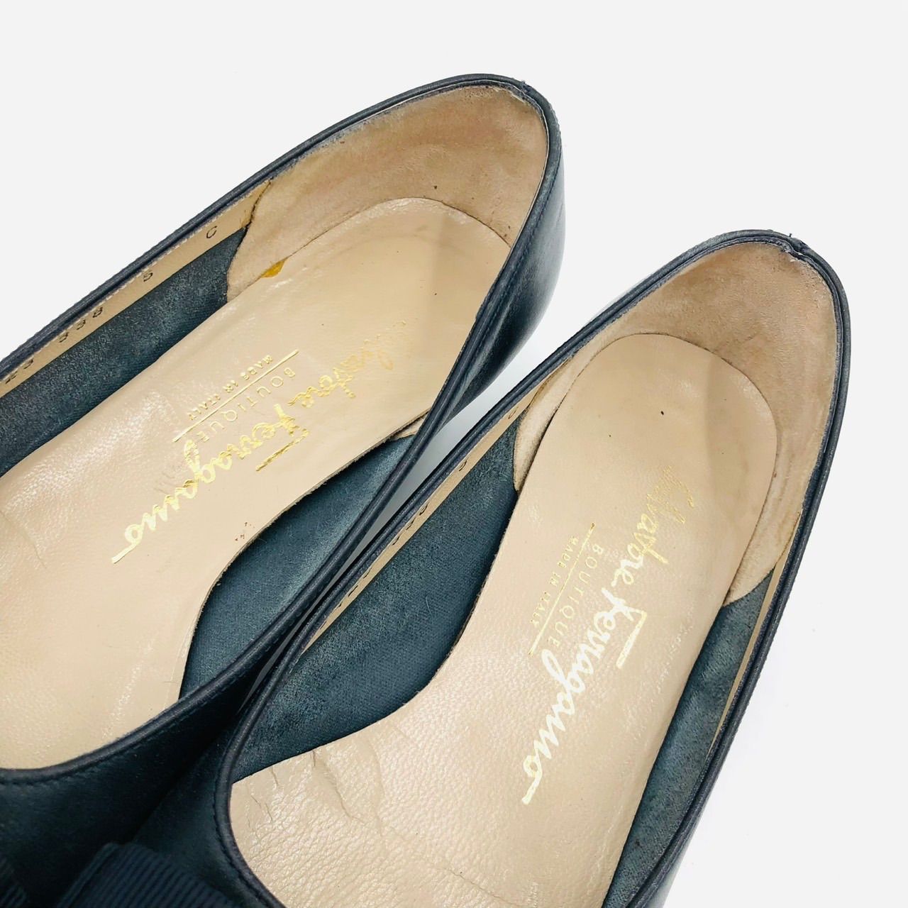 フェラガモ ヴァラ パンプス 23cm ネイビー 紺 リボン レザー ヒール