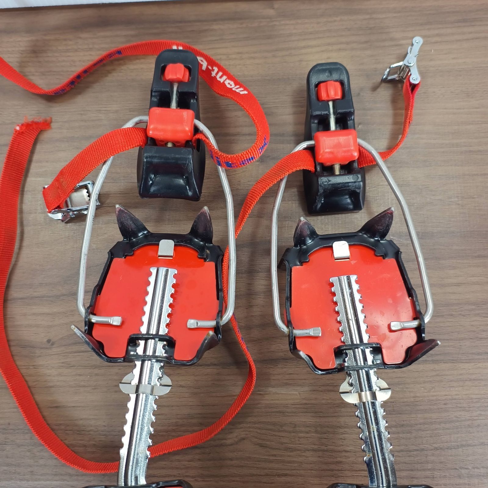 モンベル mont-bell 12本爪アイゼン LXB-12 セミワンタッチ M/Lサイズ