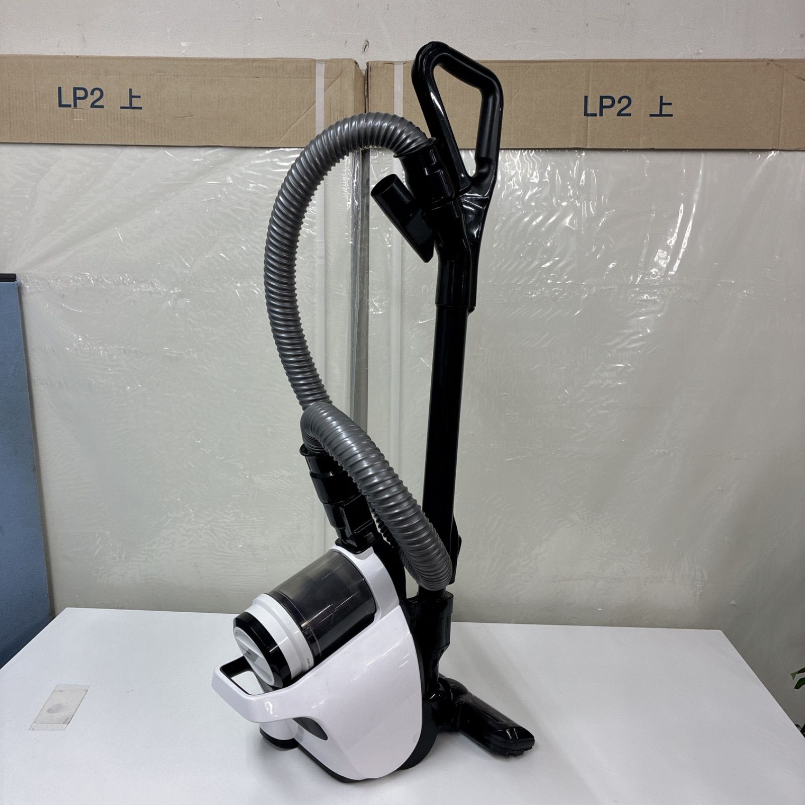 S101 ⭐ 東芝｜TOSHIBA サイクロン掃除機 ホワイト VC-CF21A-W