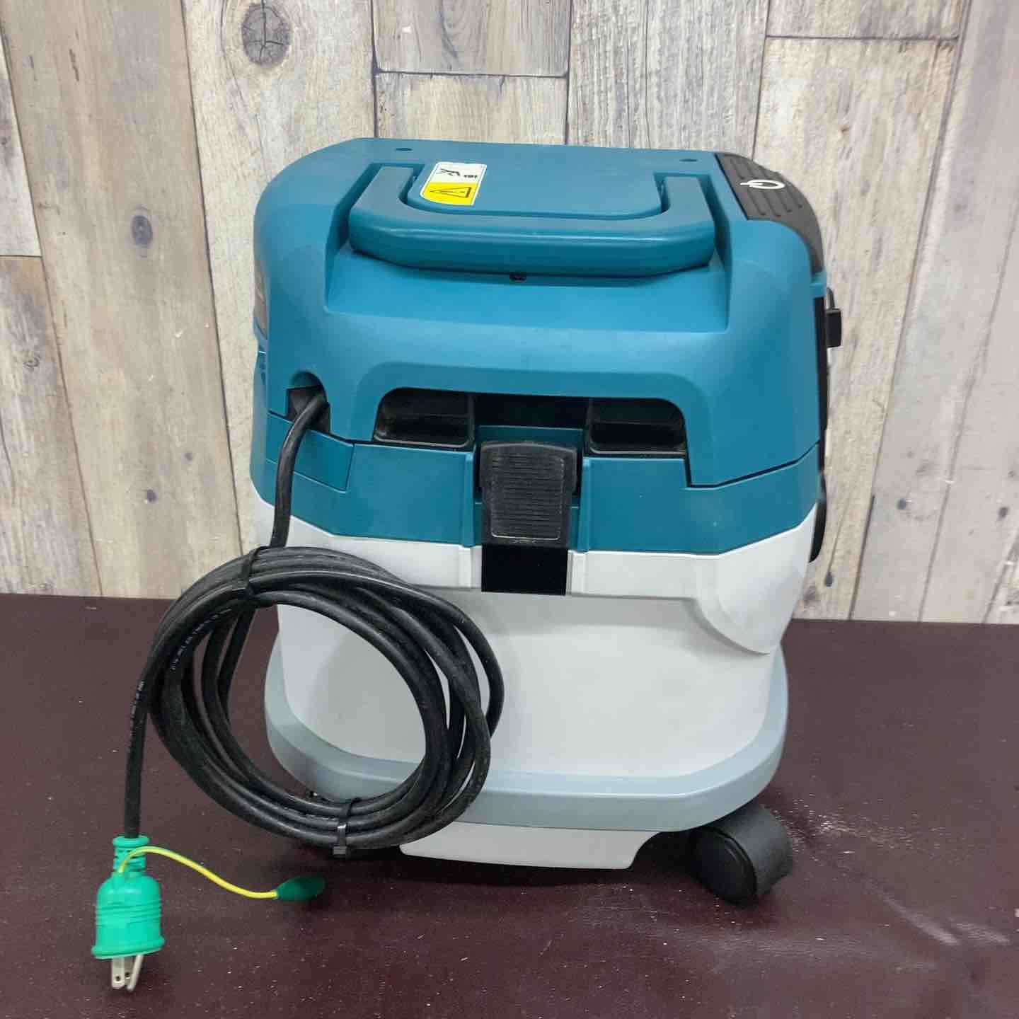 中古品】 マキタ(makita) 集じん機 乾湿両用 VC1520 【東大和店
