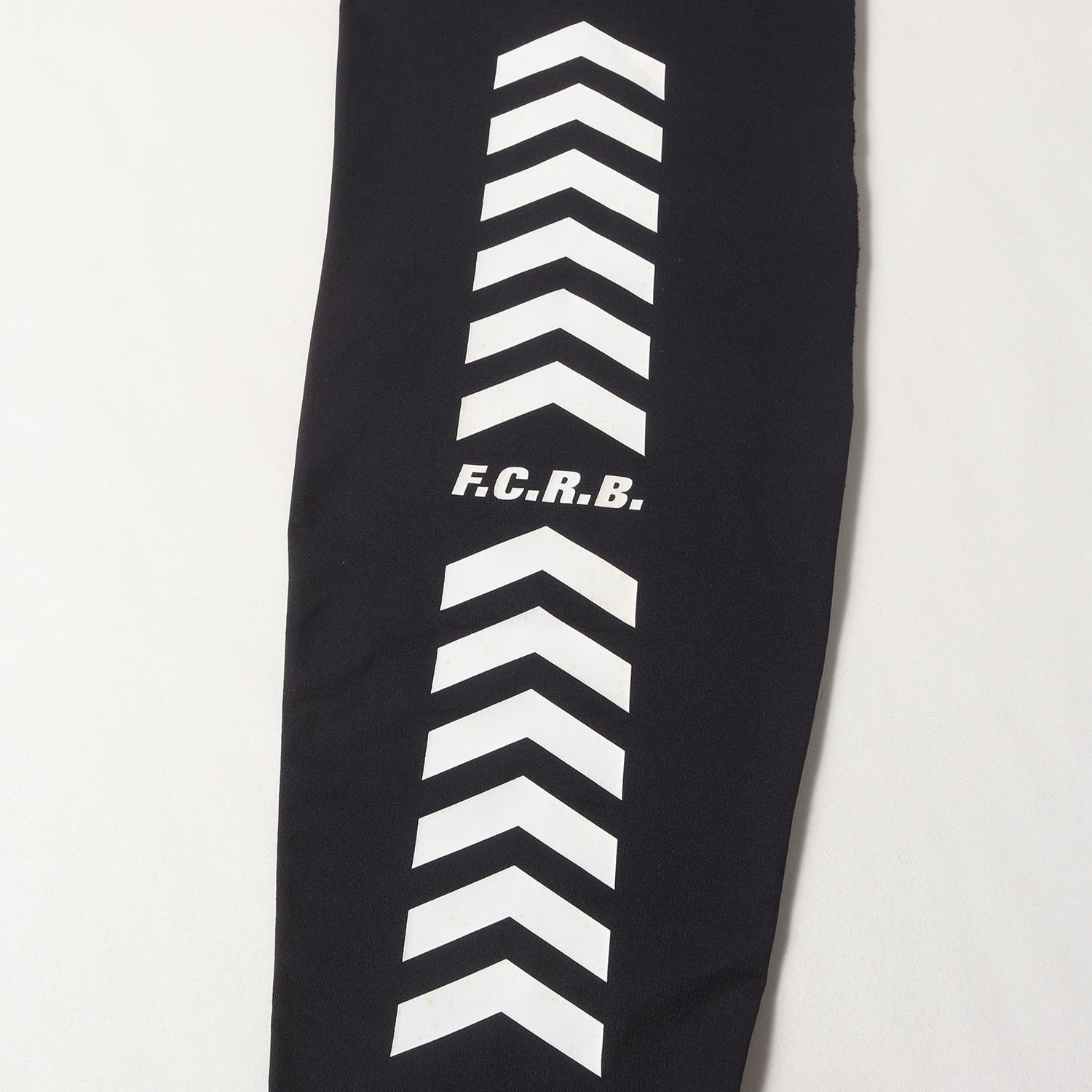 F.C.Real Bristol エフシーレアルブリストル ブラック 黒 サイズ:M