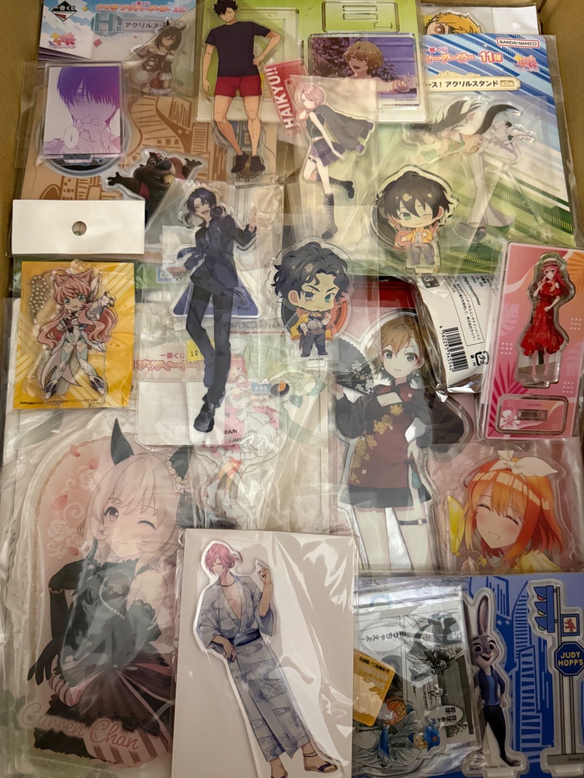 大特価！ アニメ ゲーム アクリルスタンド類 400点以上大量まとめ売り