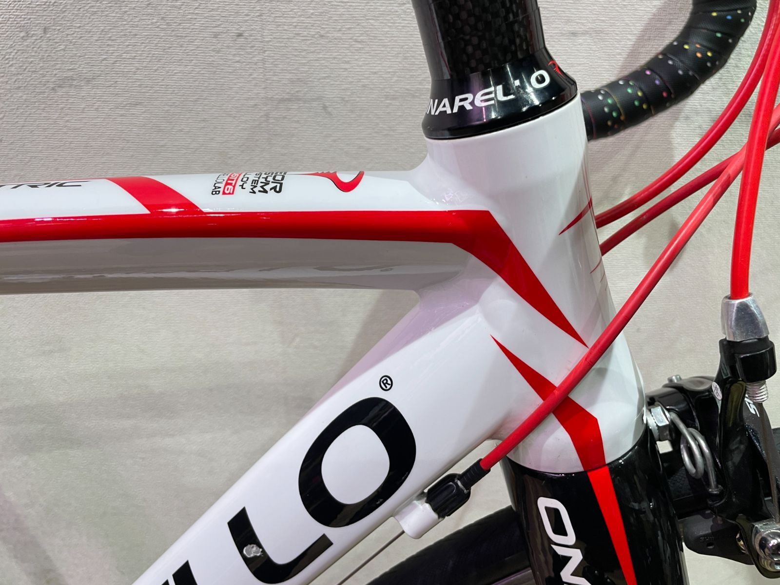 PINARELLO ピナレロ　NEORT6ネオールT6白色&赤色　中古　美品！ □USED□PINARELLO ピナレロ NEOR T6 ネオール T6 ホワイトレッド 2014