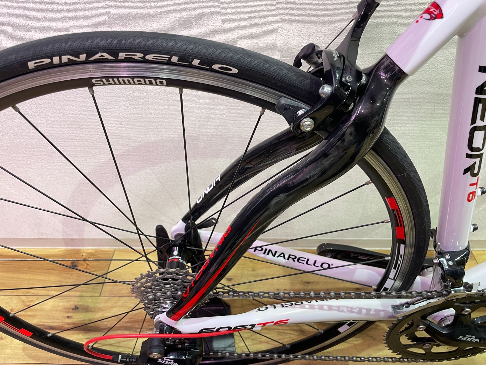 □USED□PINARELLO ピナレロ NEOR T6 ネオール T6 ホワイトレッド 2014