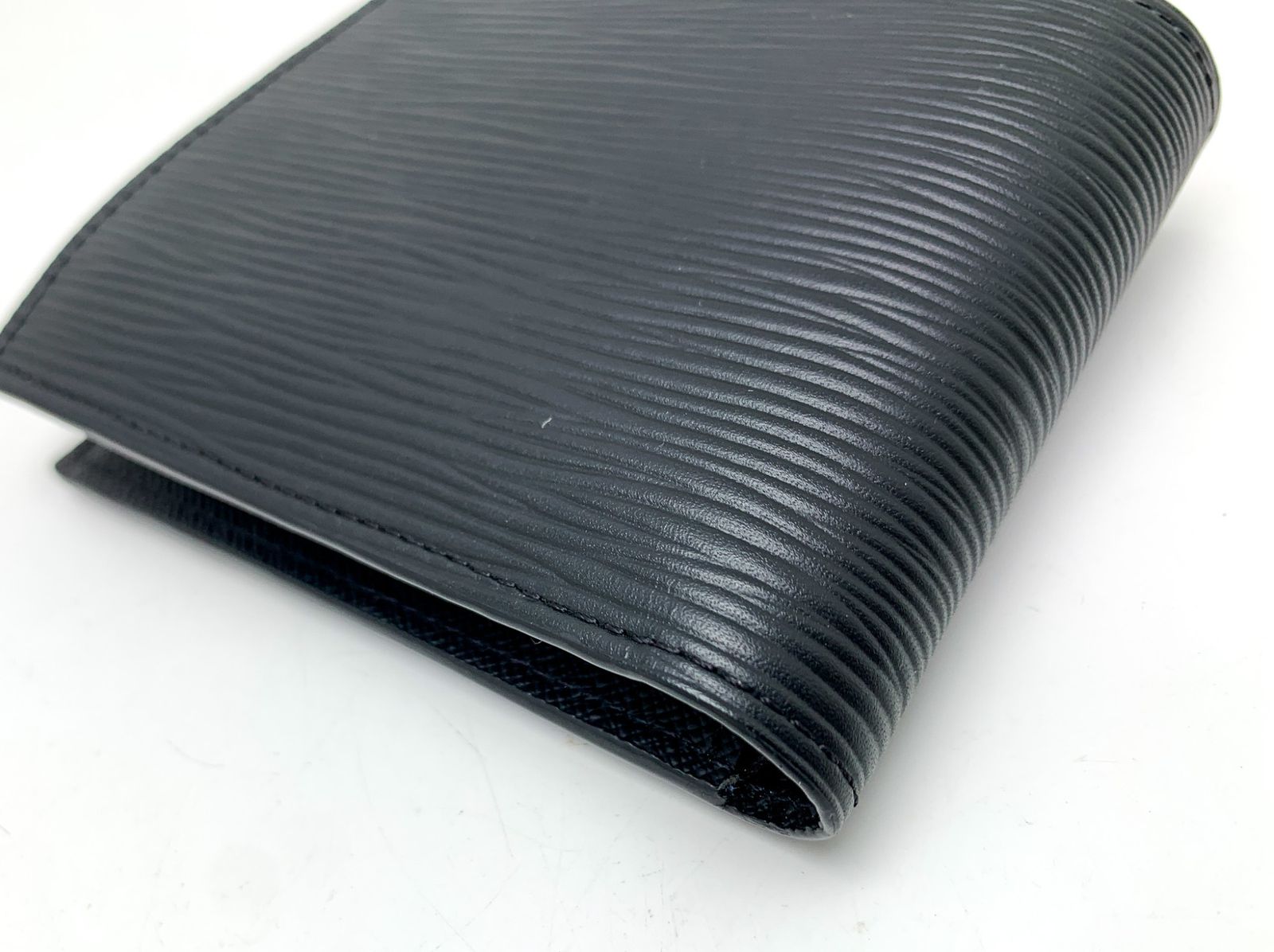 LOUIS VUITTON ルイヴィトン エピ 黒 ブラック ノワール