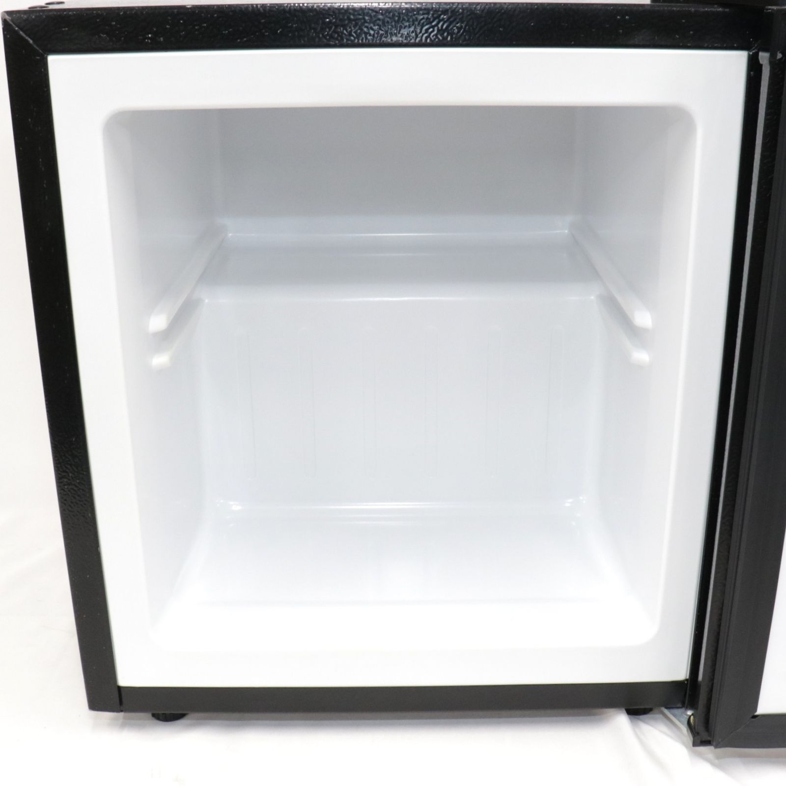 中古 [32L]レンティオ 小型冷凍庫 1ドア セカンド冷凍庫 RN-FZ32 rn