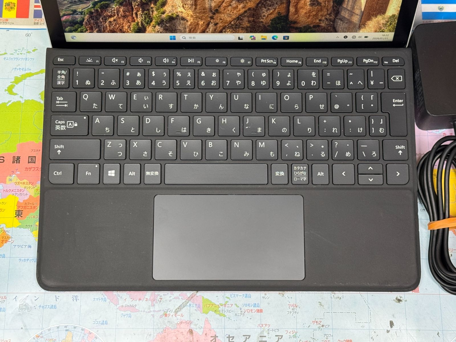 Surface Go 2 10.5型 8GB キーボード Office2024 - メルカリ