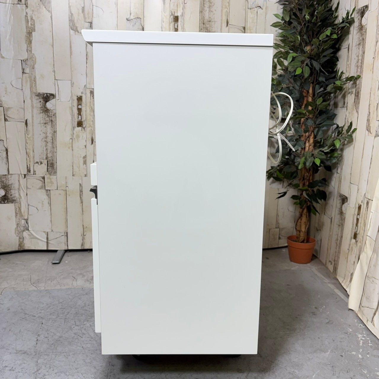 ニトリ レジューム キッチンボード 食器棚 90ワイド - メルカリ