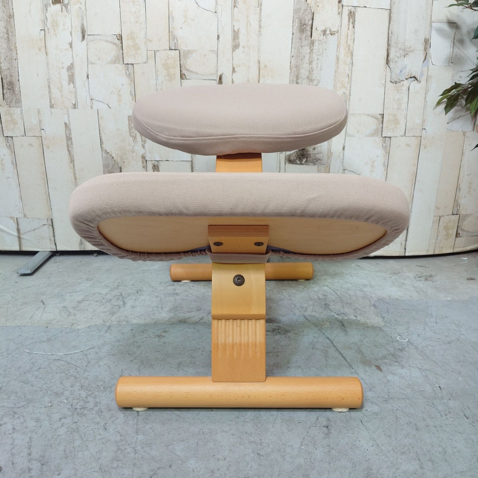 バランスチェア バランスイージー 椅子 姿勢が良くなる balans lab