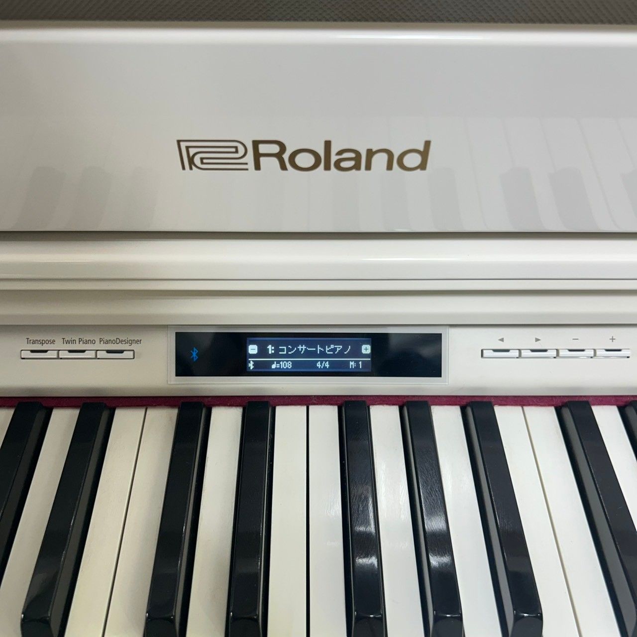 Roland アップライトピアノ 88鍵 ホワイト Roland ローランド GP607 電子ピアノ 88鍵 椅子付属 楽器 アップ
