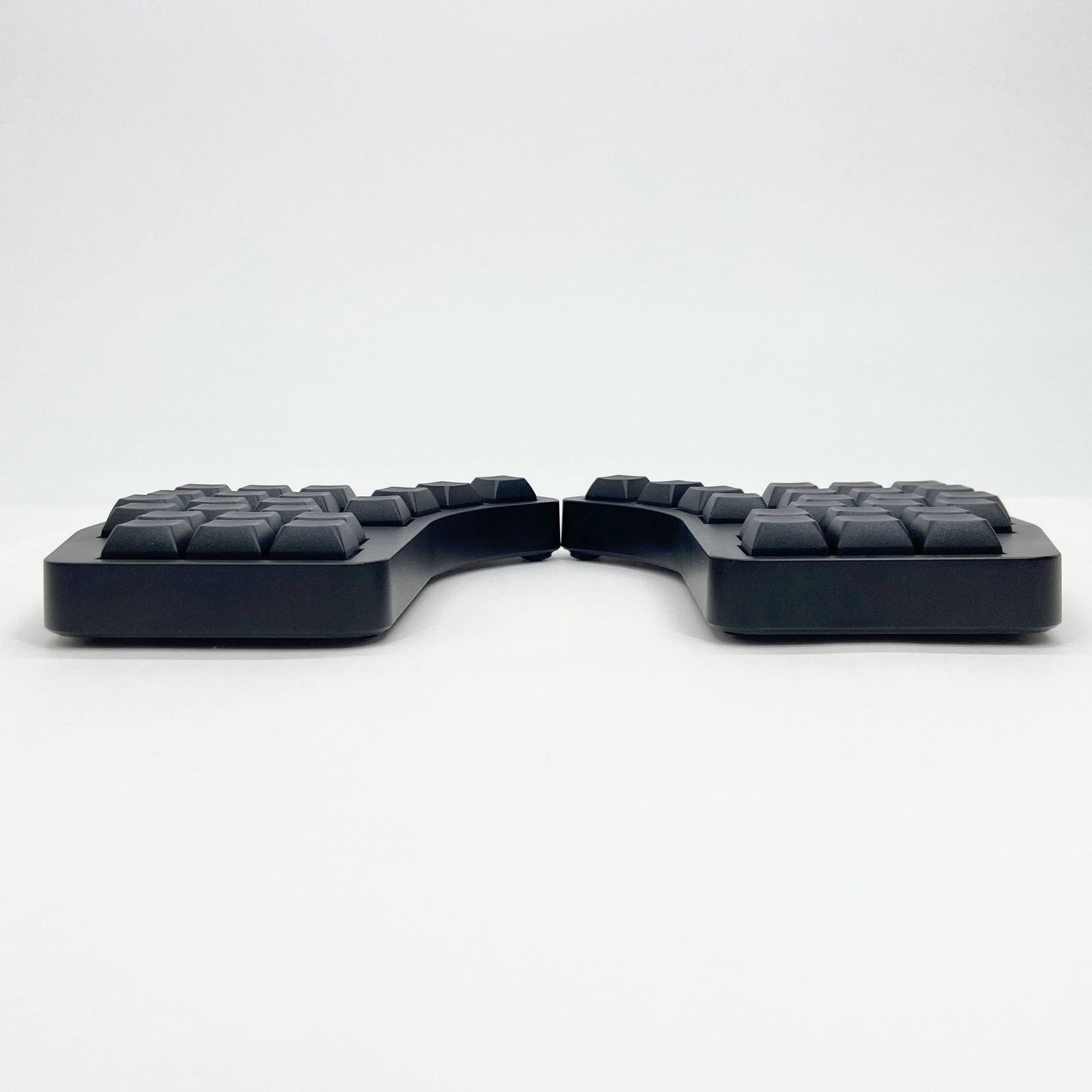 MOTHWING エルゴノミクスキーボード 分割キーボード【C6130-80