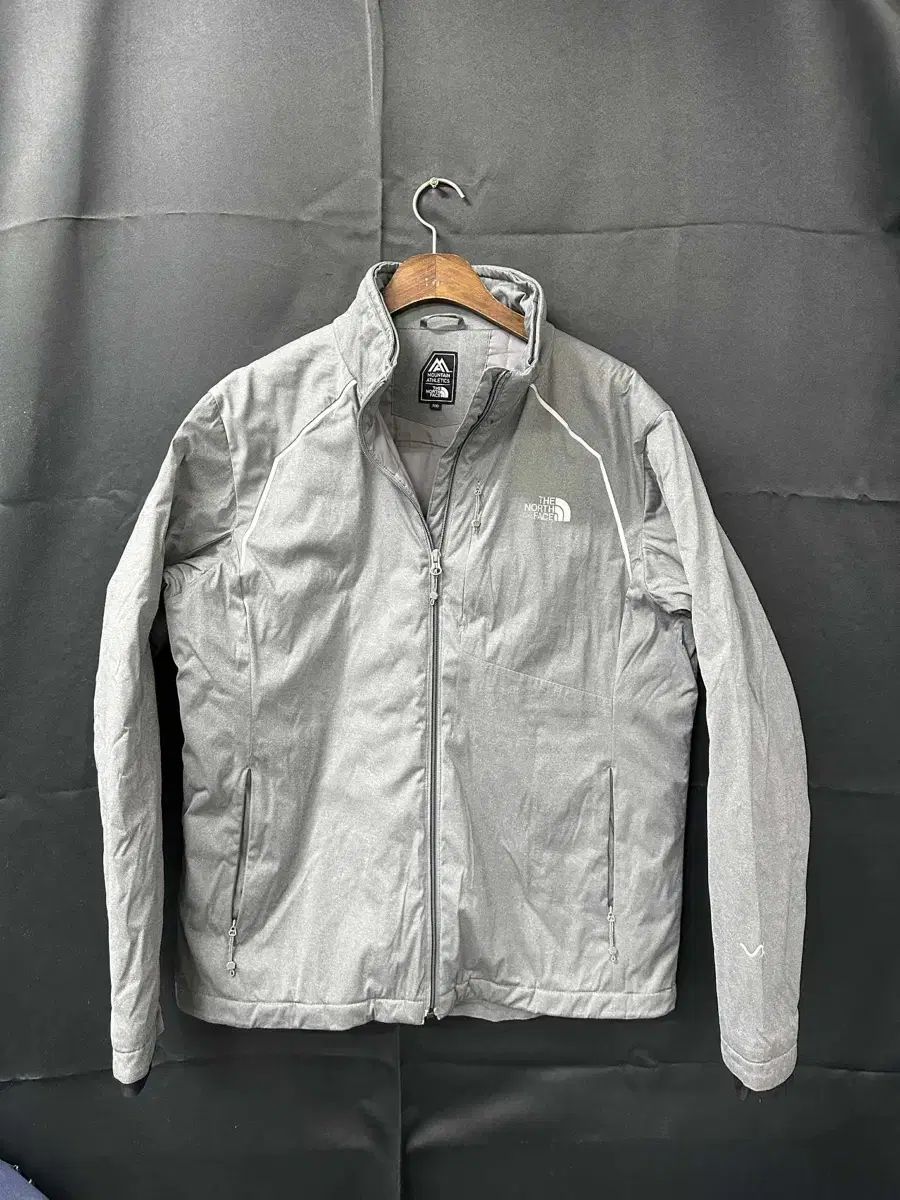 THE NORTH FACE ザノースフェイス グレー ウィンドブレーカー アウター