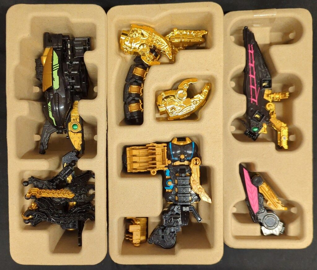 バンダイ 王様戦隊キングオージャー DX3大シュゴッドセット - メルカリ