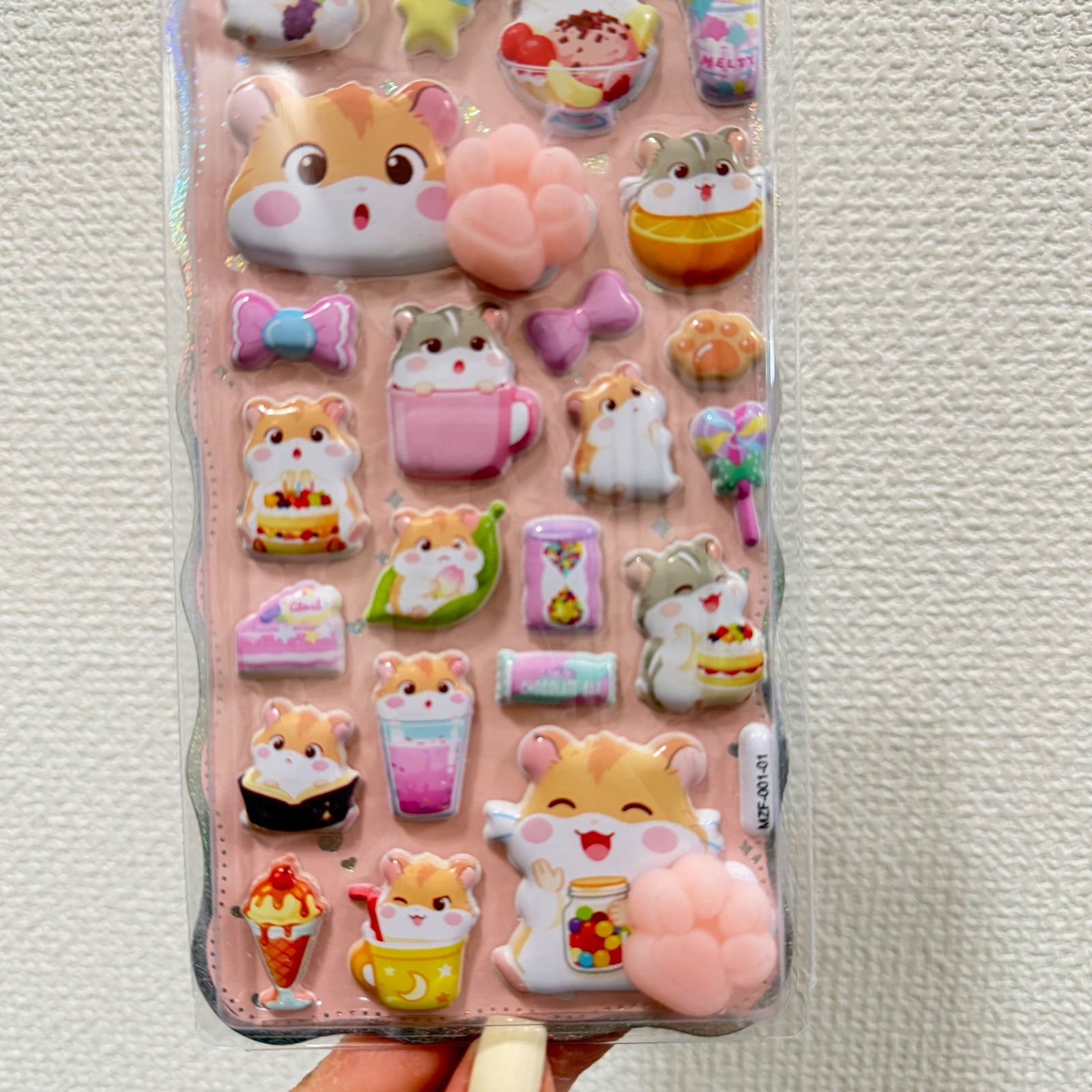 可愛い 新作入荷 ハムスター キャラクター 肉球 ぷにぷに 立体シール