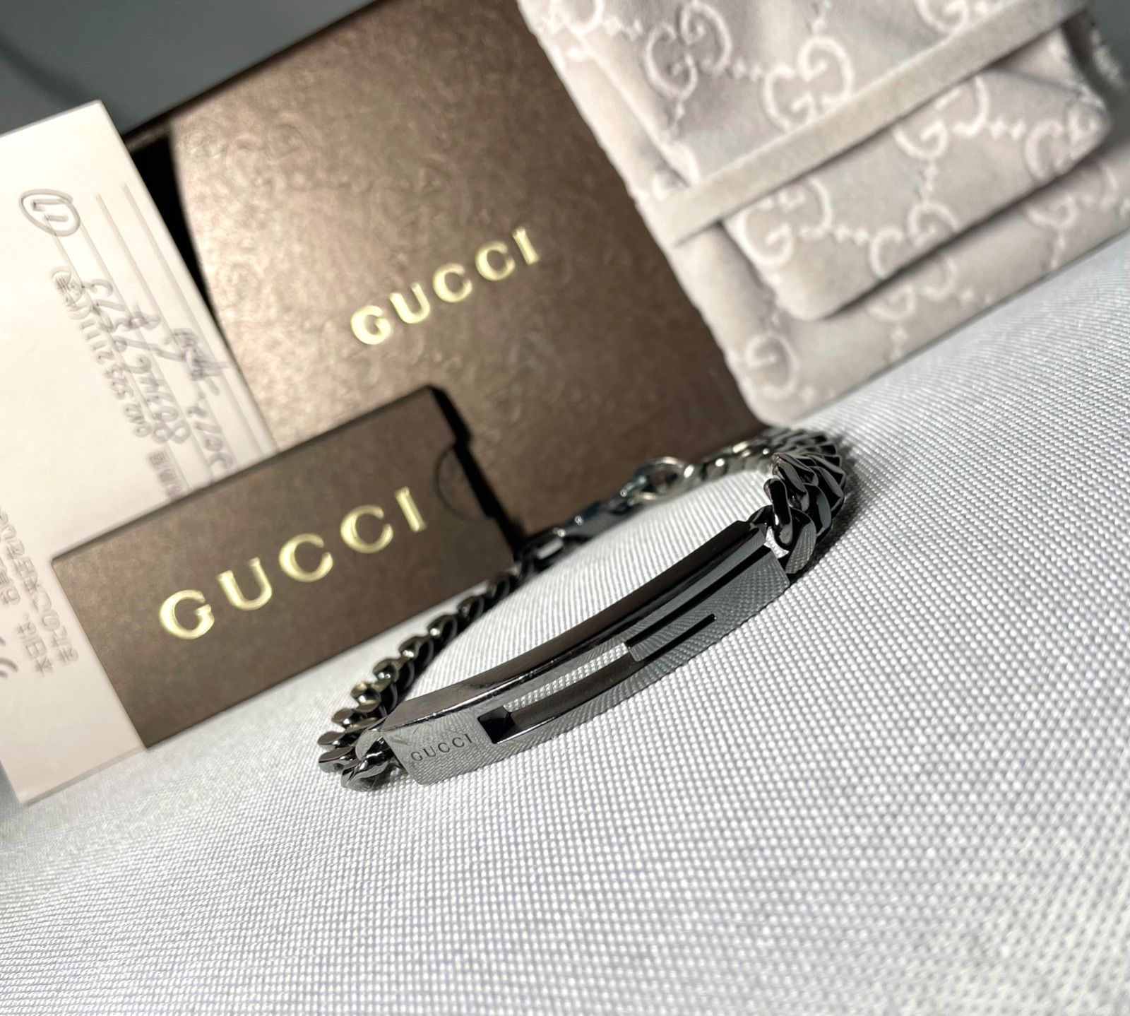 GUCCI グッチ Gロゴくり抜きデザイン チェーンブレスレット クローム 