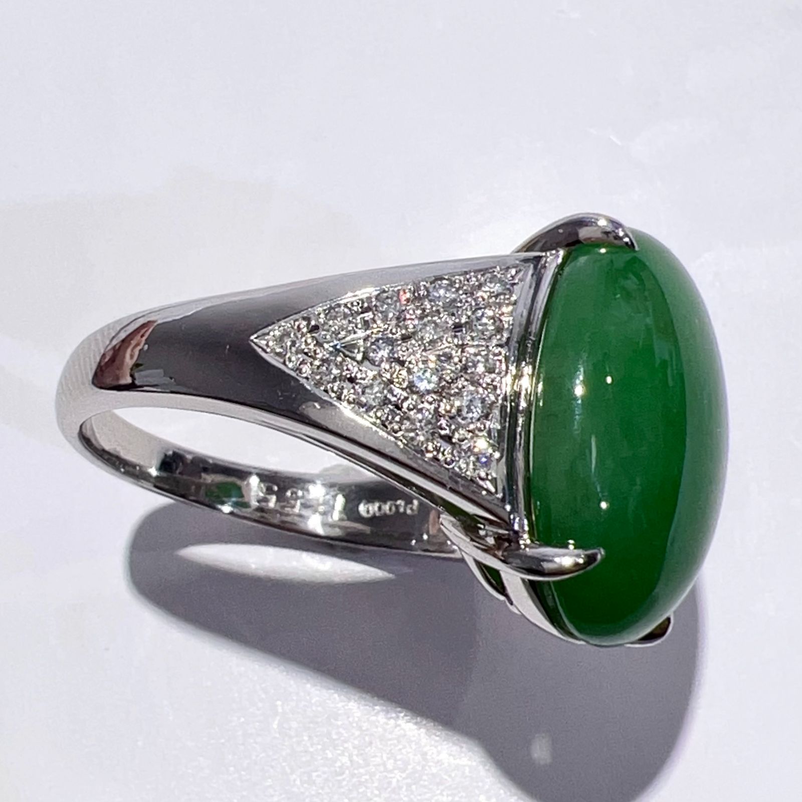 Pt900 天然 翡翠 ジェイダイト ダイヤ リング 17.5号 J11.55ct D0 