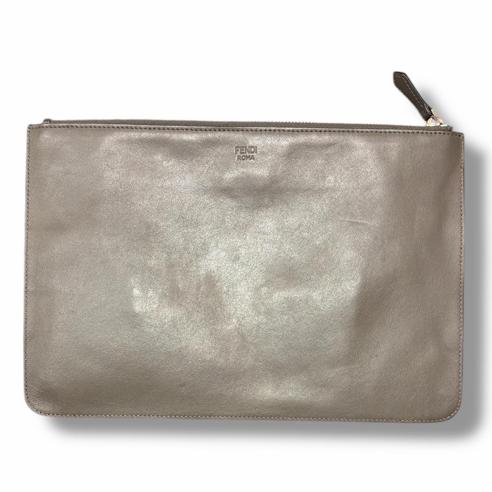 FENDI モンスターレザークラッチバッグ フェンディ グレー F （5559M