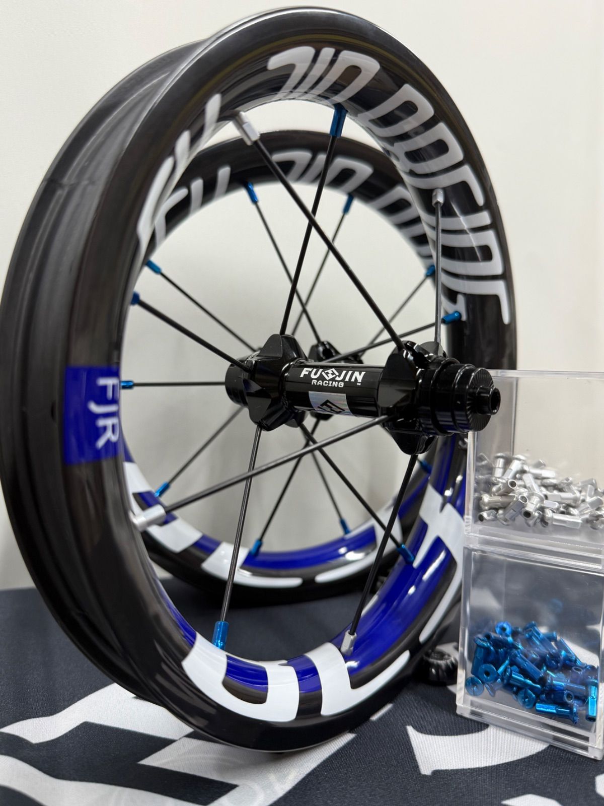 FU-JIN RACING カーボンホイール ブラックスポーク - メルカリ