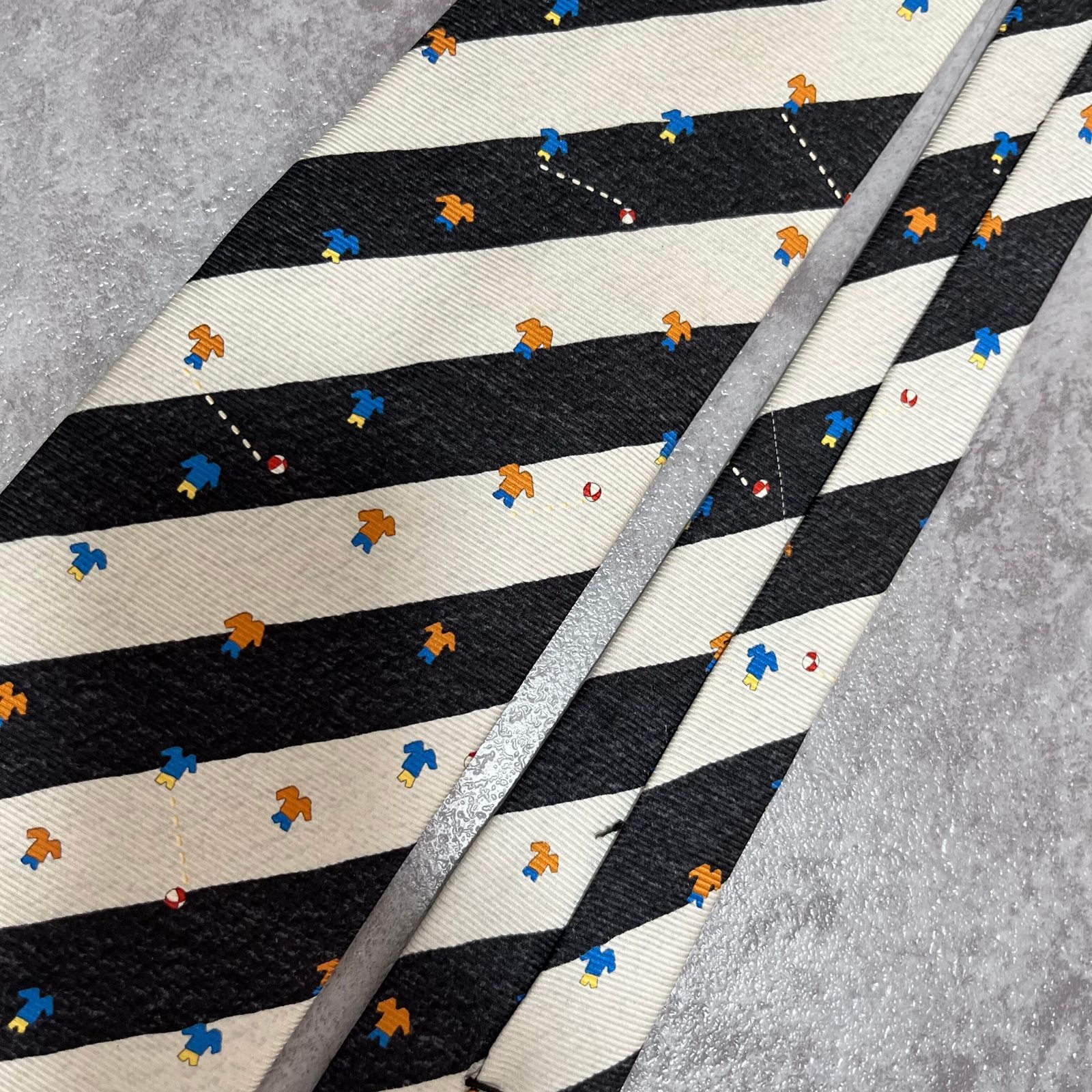 BVLGARI】レジメンタルストライプネクタイ ビジネス向け バイカラー