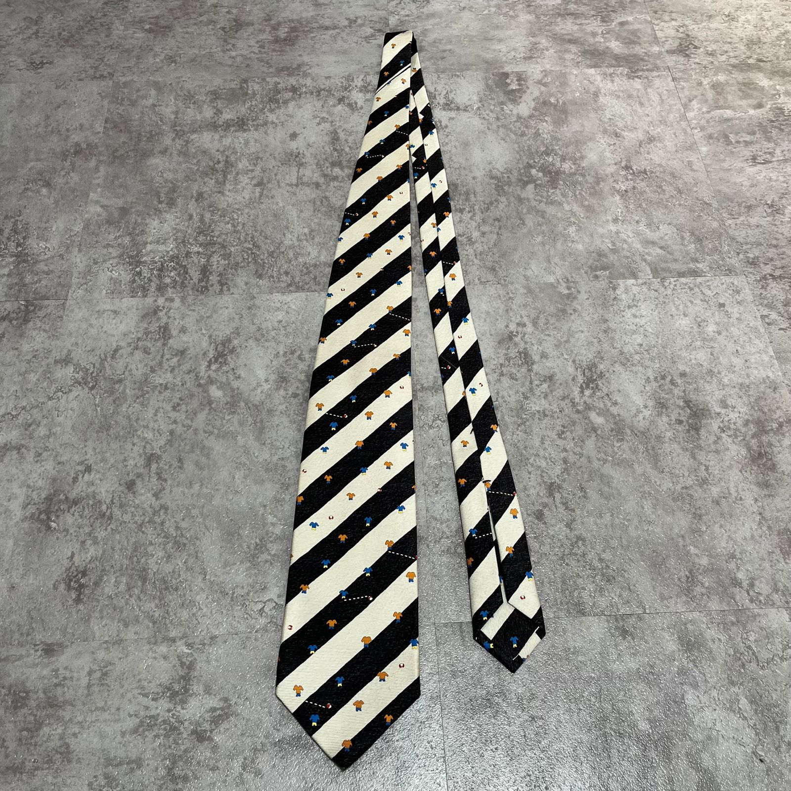 BVLGARI】レジメンタルストライプネクタイ ビジネス向け バイカラー