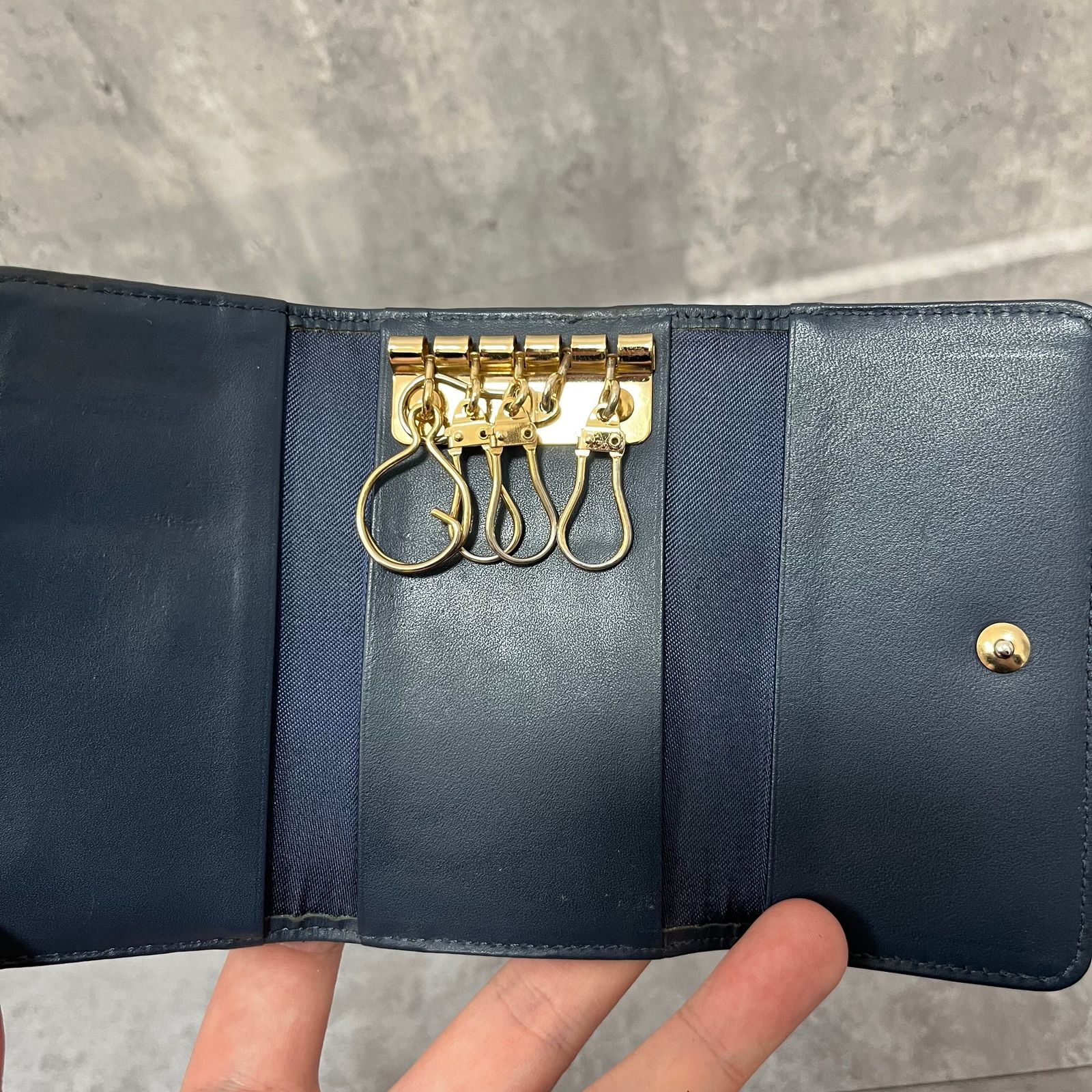 BLUE LABEL CRESTBRIDGE】5連キーケース ネイビー グレー バイカラー