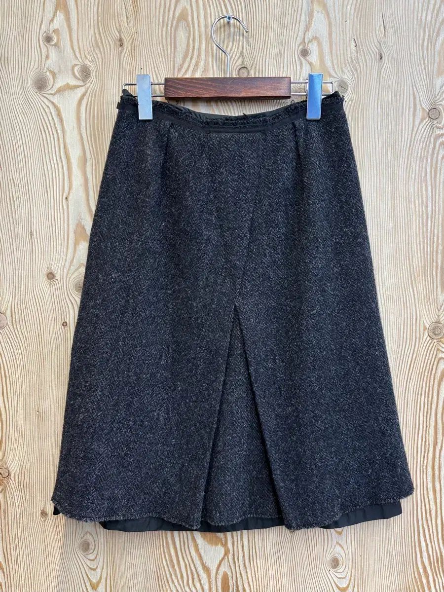 PRADA プラダ バー진 ウール スカート - メルカリ