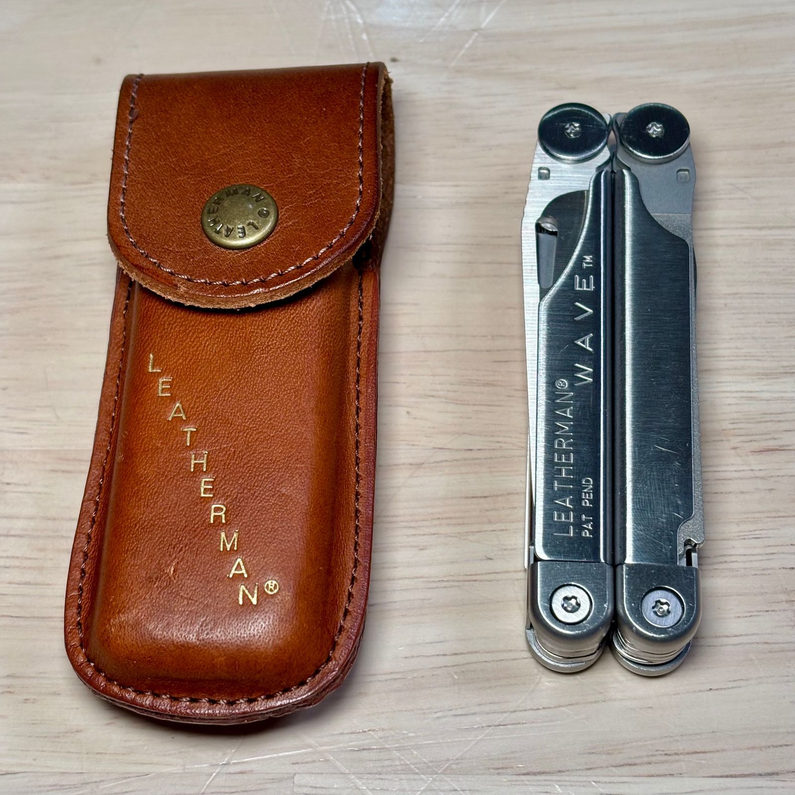 美品】レザーマン(LEATHERMAN) WAVE マルチツール レザーケース付き 