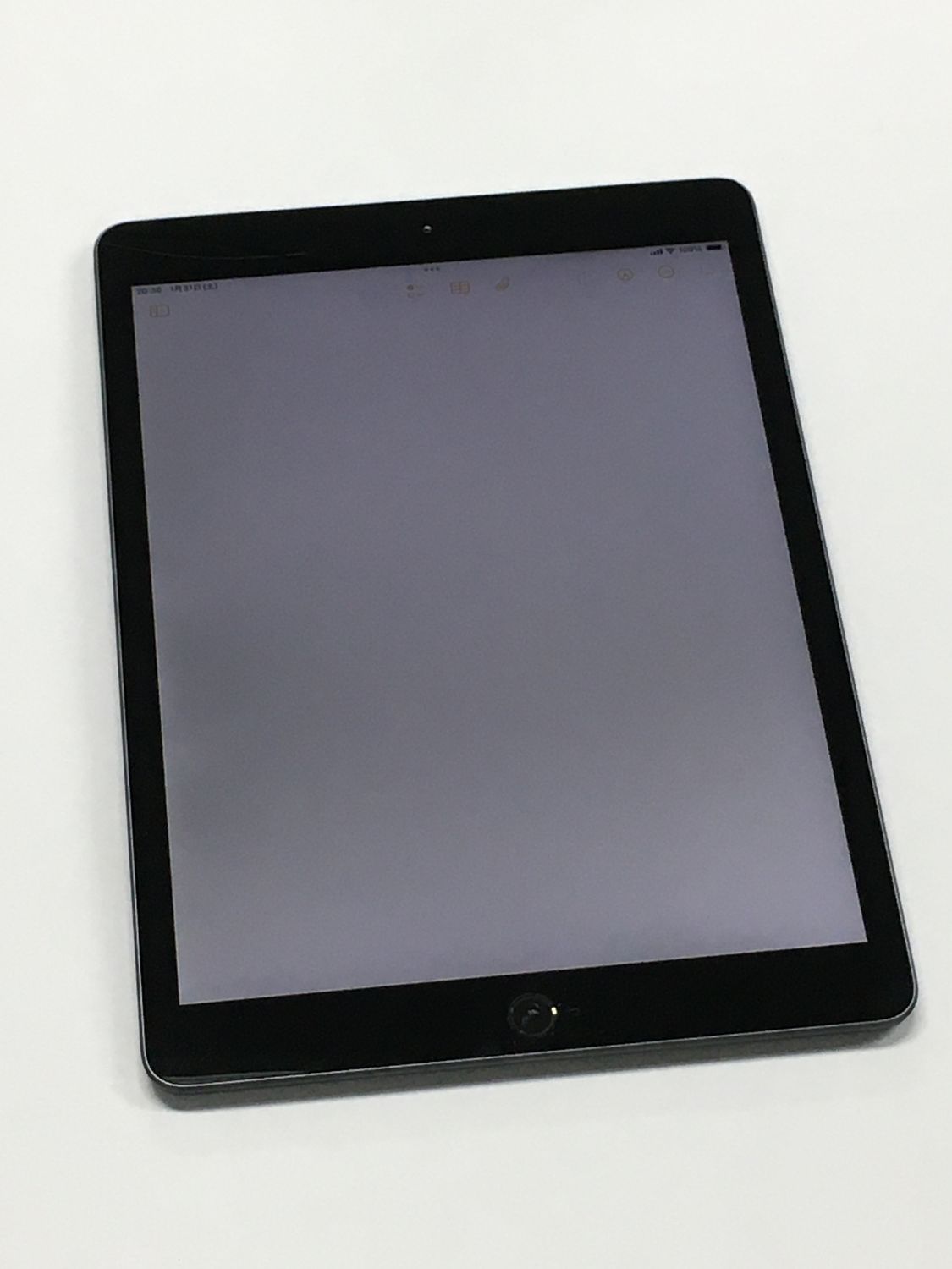 動作確認・初期化済み】美品 電池77％ SIMフリー Apple iPad 第7世代