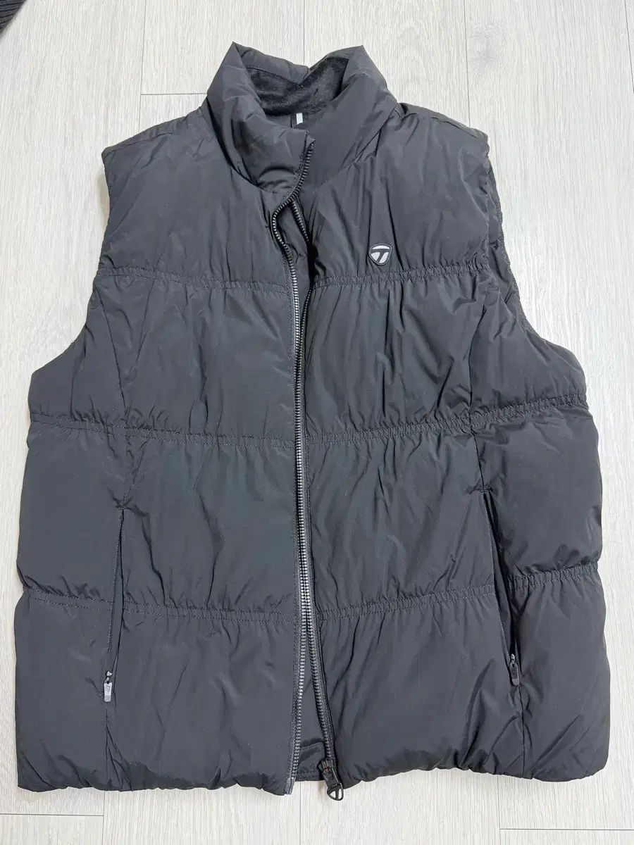 テーラーメイドゴルフ レディース ダウンベスト - メルカリ