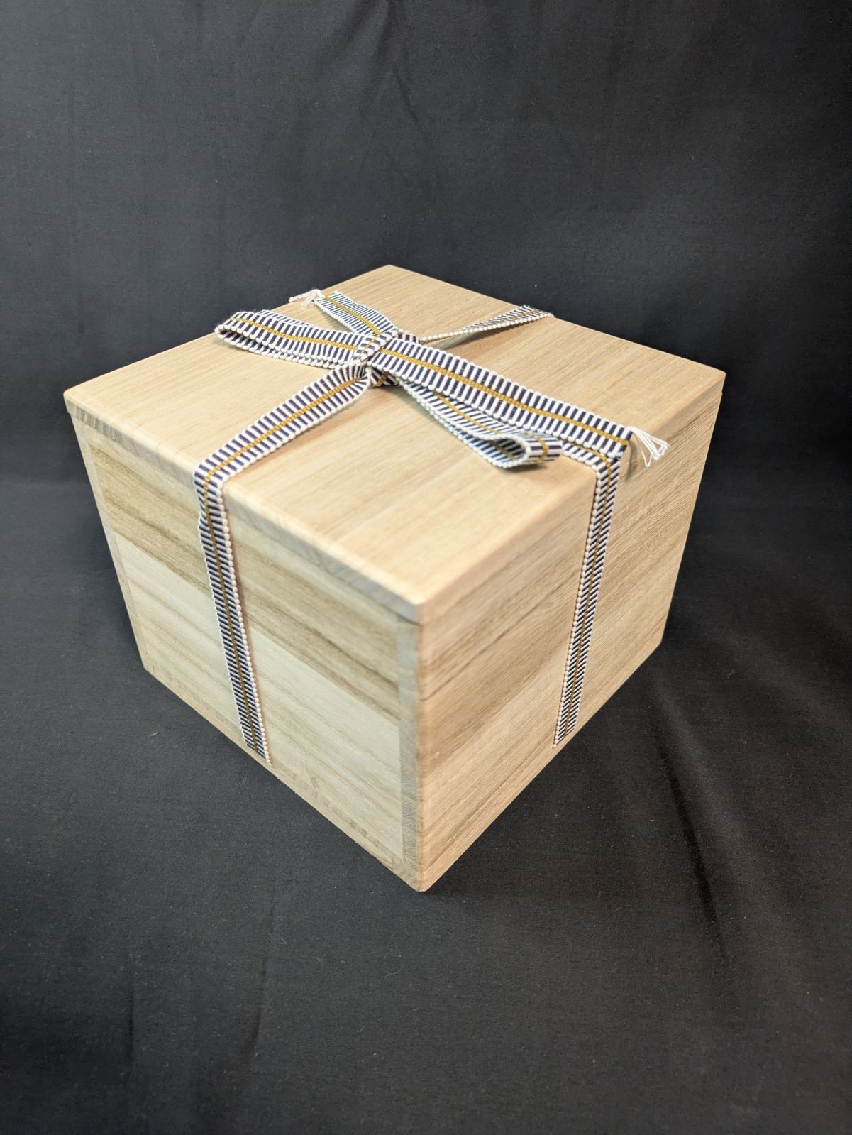 佐々木昭楽作 大樋焼写 飴釉茶碗 共箱 共布 外箱付属 高さ約8.5cm 口径