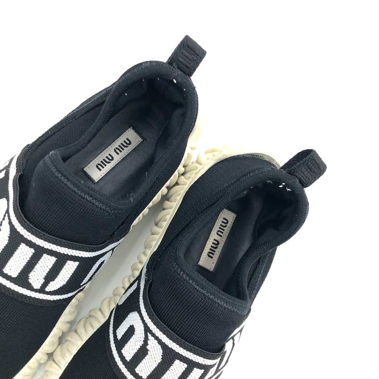 miu miu ブラック ニットスリッポンスニーカー 36 ミュウミュウ ロゴ ニット スニーカー スリッポン 黒 37 23.5cm 箱付