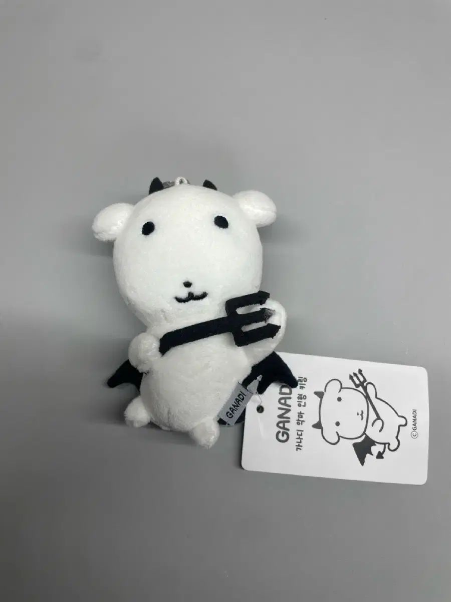 GANADI 가나디 悪魔 ぬいぐるみ キーホルダー 出品 - メルカリ