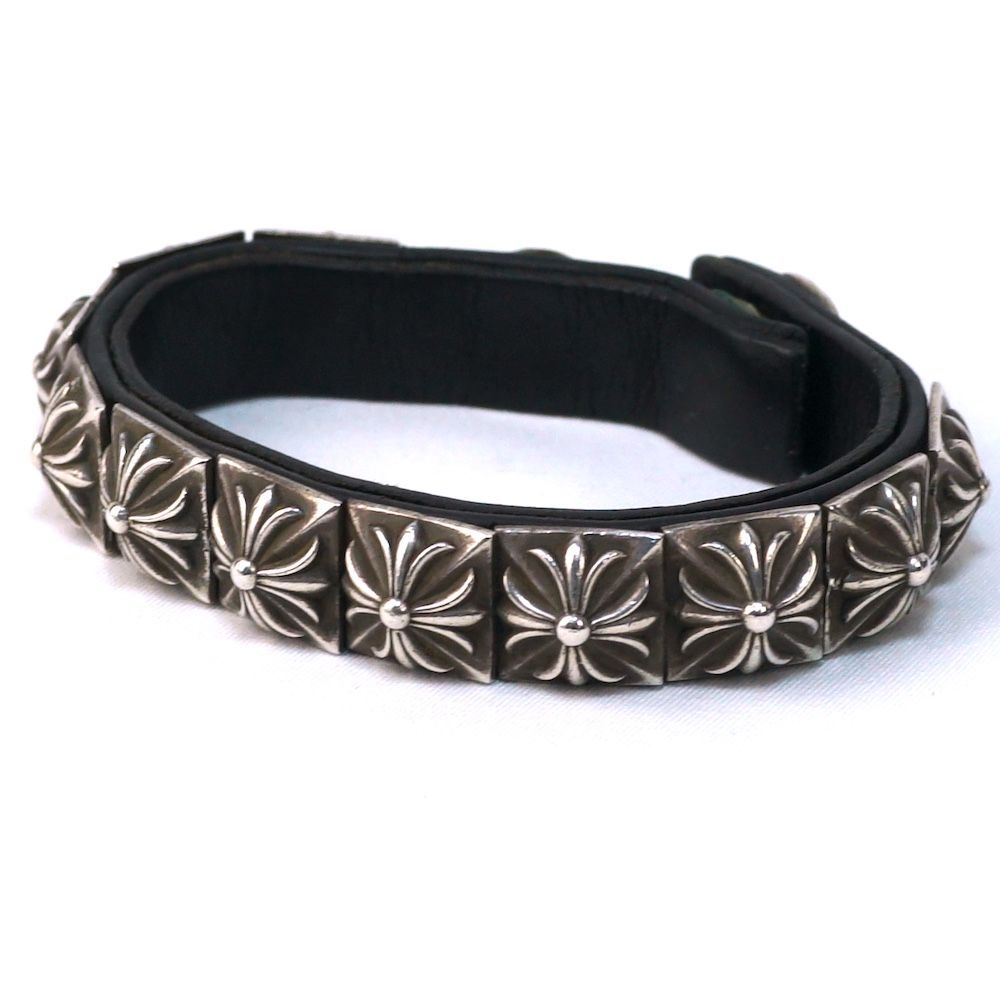 CHROME HEARTS クロムハーツ ゼロスタッズブレスレット CHROME HEARTS クロムハーツ ZERO PYRAMID STUDS LEATHER BRACELET