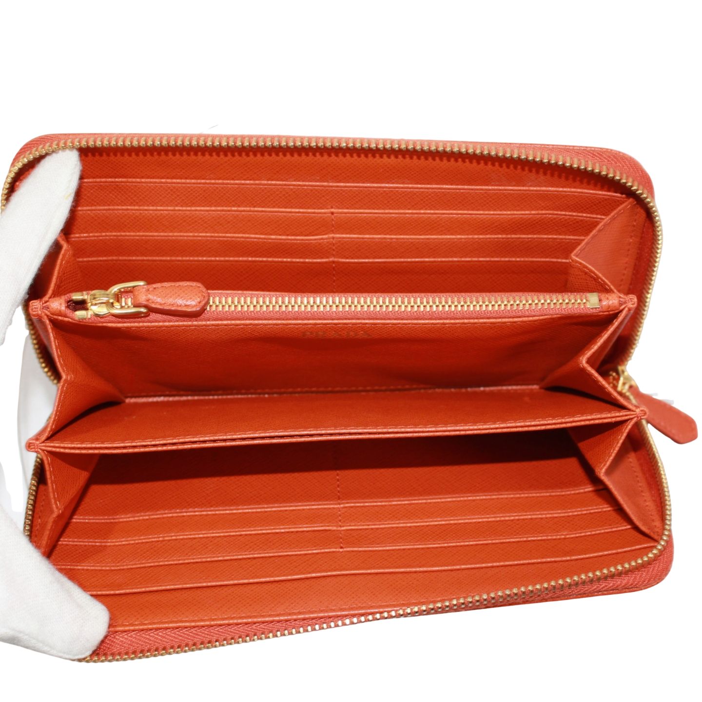 PRADA サフィアーノ ラウンドファスナー レザー ブラック 長財布