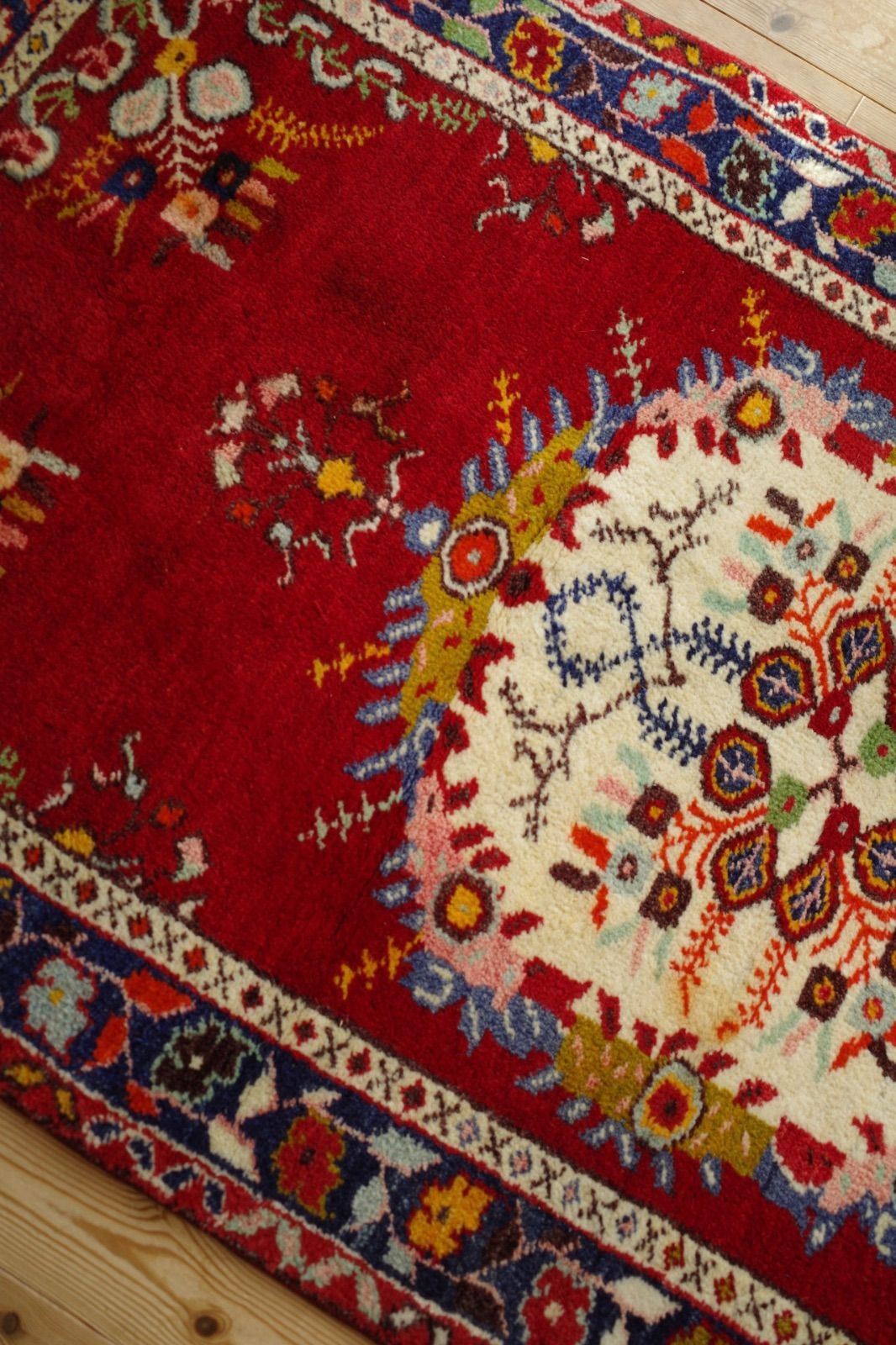 トルコ ギュネイ ヴィンテージラグ - メルカリ