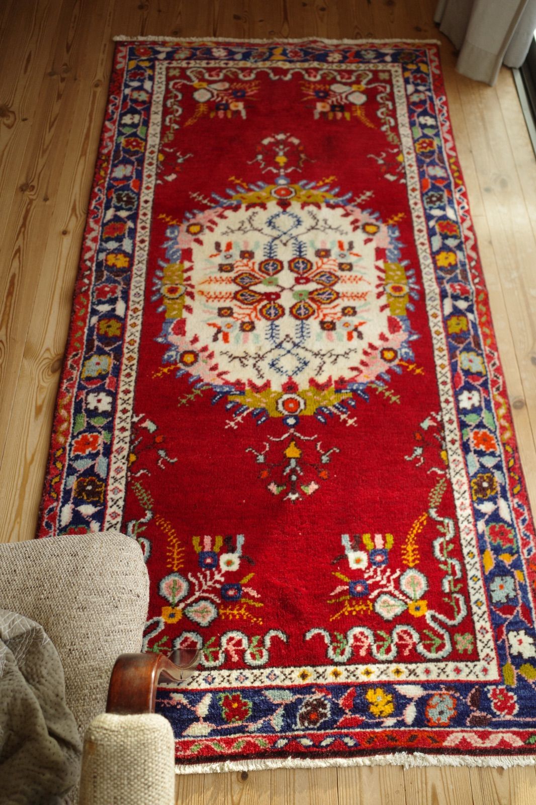 専用！ヴィンテージ　ラグ　トルコ　ギュネイ　絨毯 トルコ ギュネイ ヴィンテージラグ - メルカリ