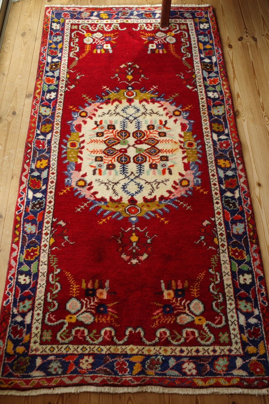 トルコ ギュネイ ヴィンテージラグ - メルカリ