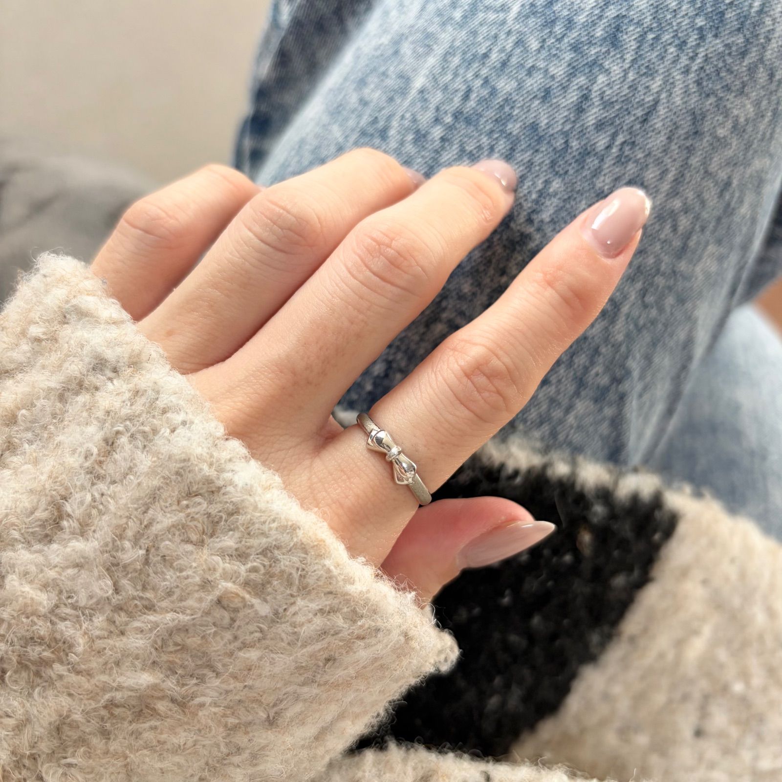 ジュエリーマキ】K9 WG リボン レトロ 10号 1.2g 指輪 C3292 - メルカリ