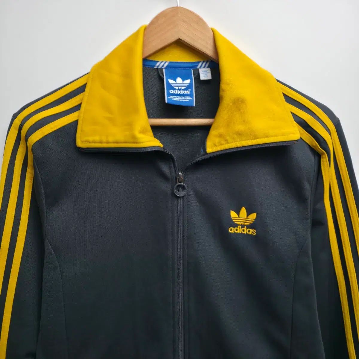 XL adidas ブラック/イェロー ヨーロッパ ジャージ - メルカリ