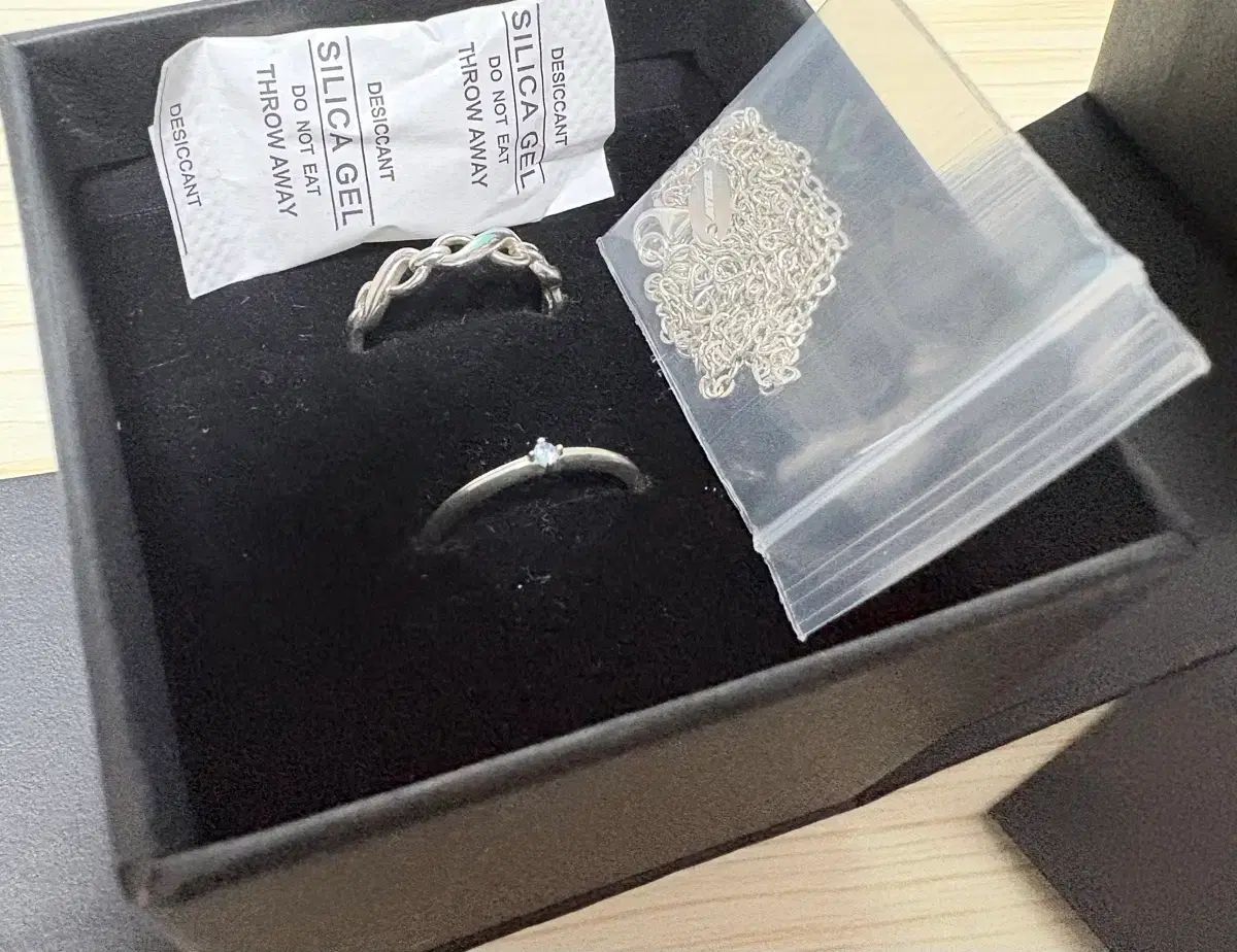 ATEEZ（エイティーズ・アチズ）ATINY エイティニ リング 開封のみ 収納