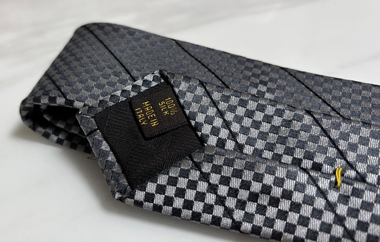 ルイヴィトン ネクタイ グレー ダミエ柄 シルク100％ イタリア製 正規