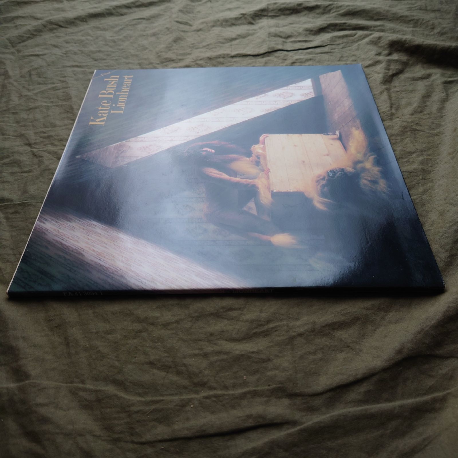 良盤 良ジャケ 1988年 英国 本国盤 ケイト・ブッシュ Kate Bush LP