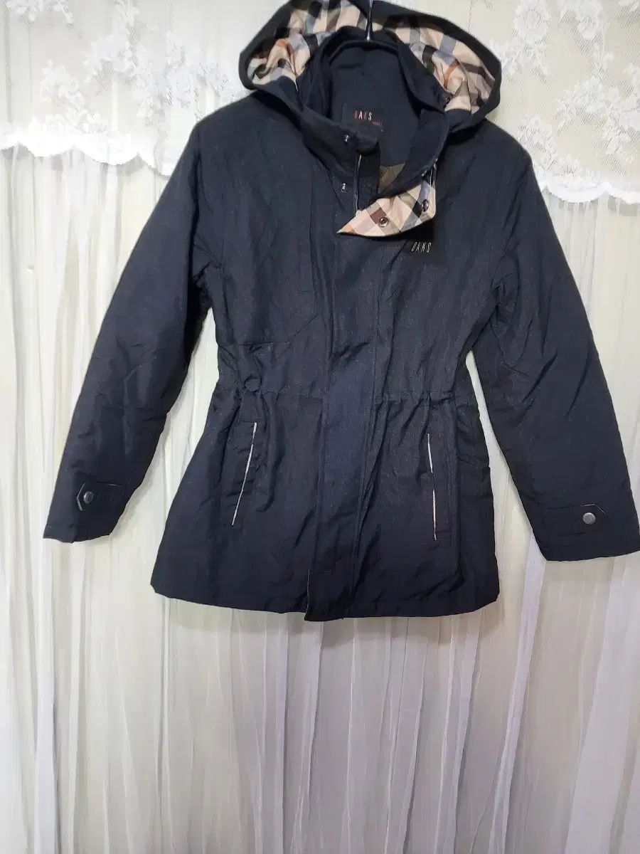 (キッズ)DAKS キルティング ウエスト紐 フード ジャケット 140