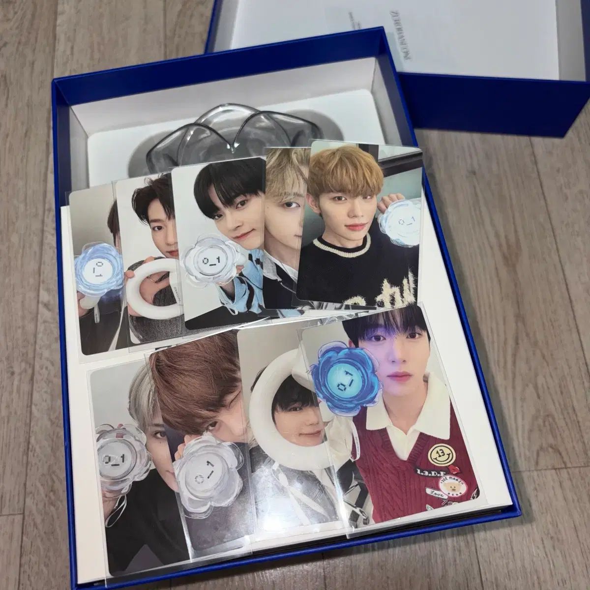 ZEROBASEONE(ゼロベースワン・ZB1・ゼベワン) ペンライト (トレカ 含む