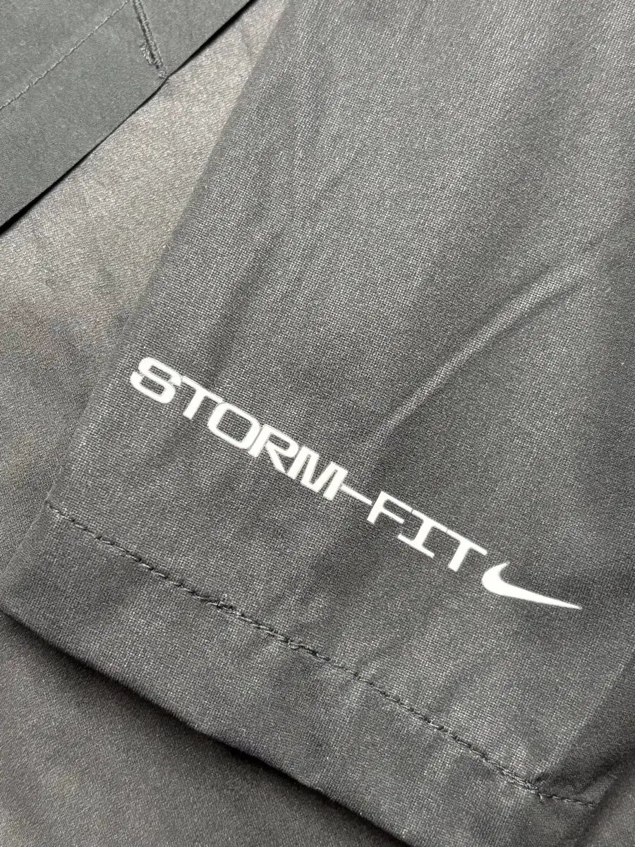 ナイキ エアロスイフト 25aw ストームフィット エアロガミ ランニング